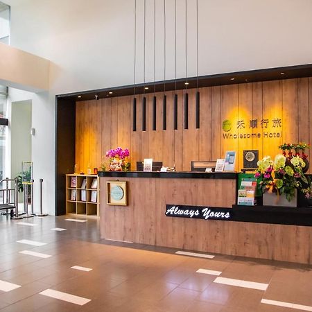 Wholesome Hotel Taipei Exteriör bild