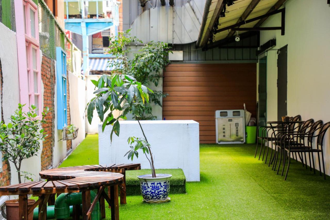 Wholesome Hotel Taipei Exteriör bild