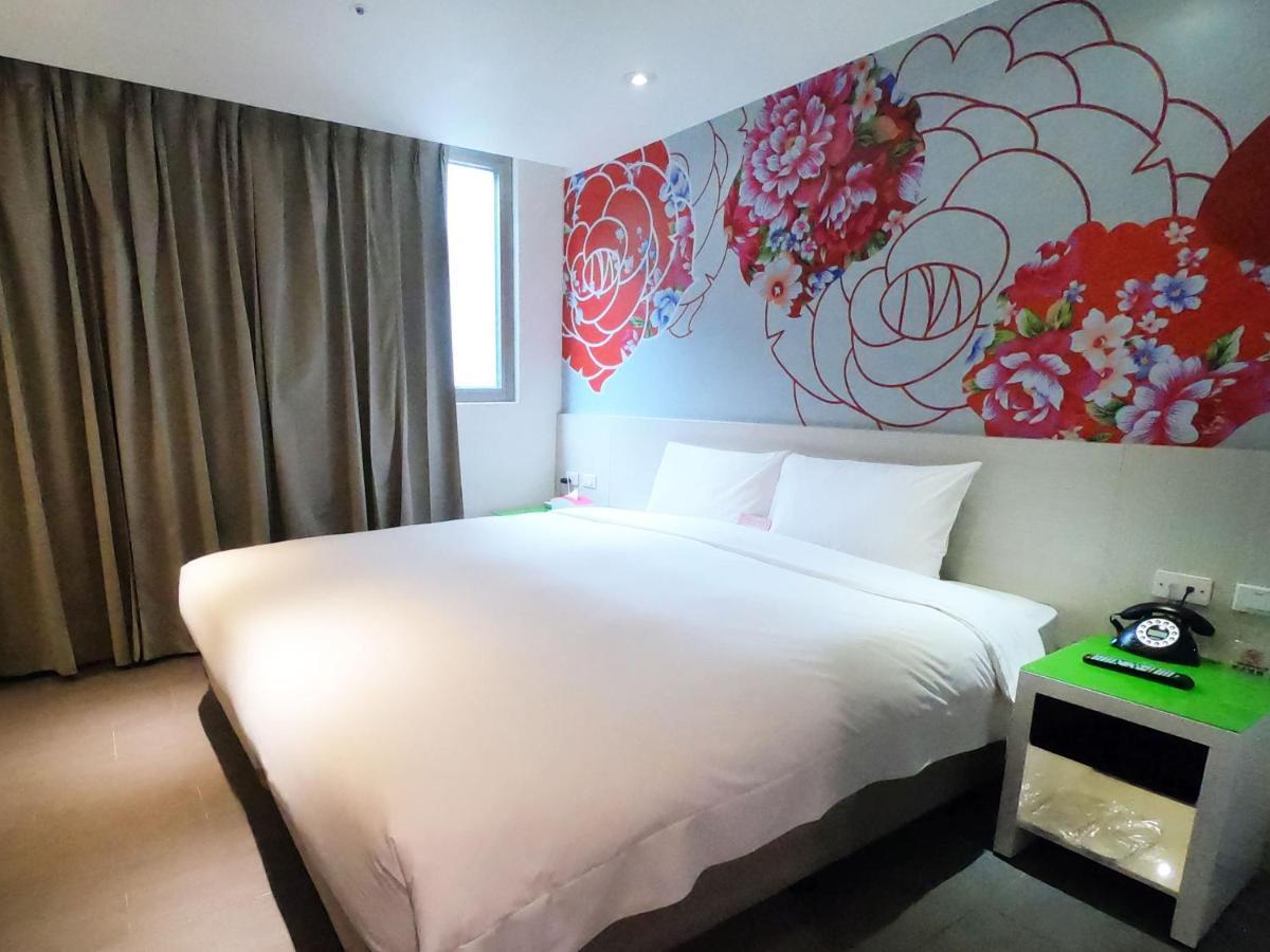Wholesome Hotel Taipei Exteriör bild