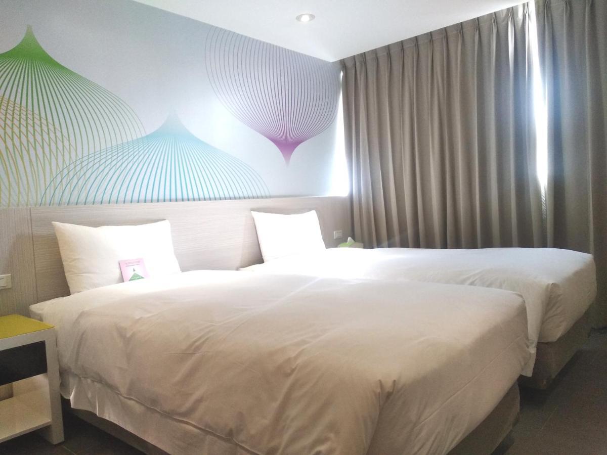 Wholesome Hotel Taipei Exteriör bild